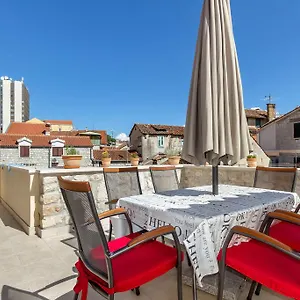 Apartman Sv Petar Stari U Centru Splita Split
